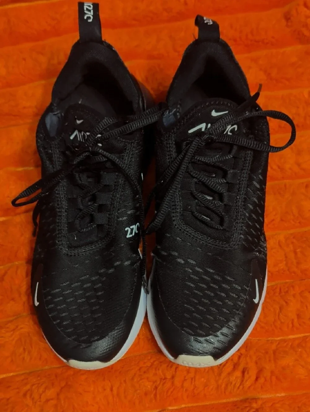 Nike Air Max 270 Womens Black/White Athletic Sneakers